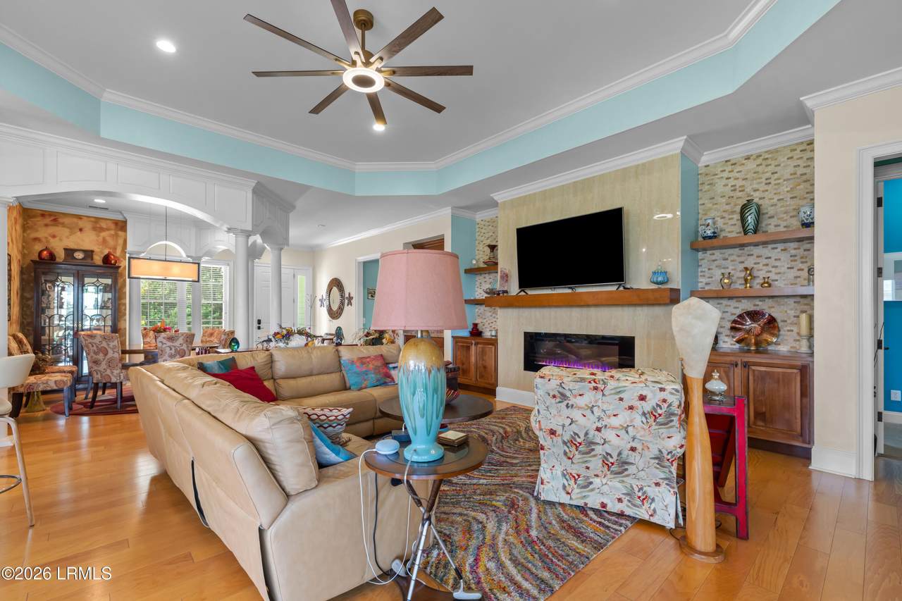 https://bt-photos.global.ssl.fastly.net/beaufortsc/1280_boomver_1_195990-2.jpg