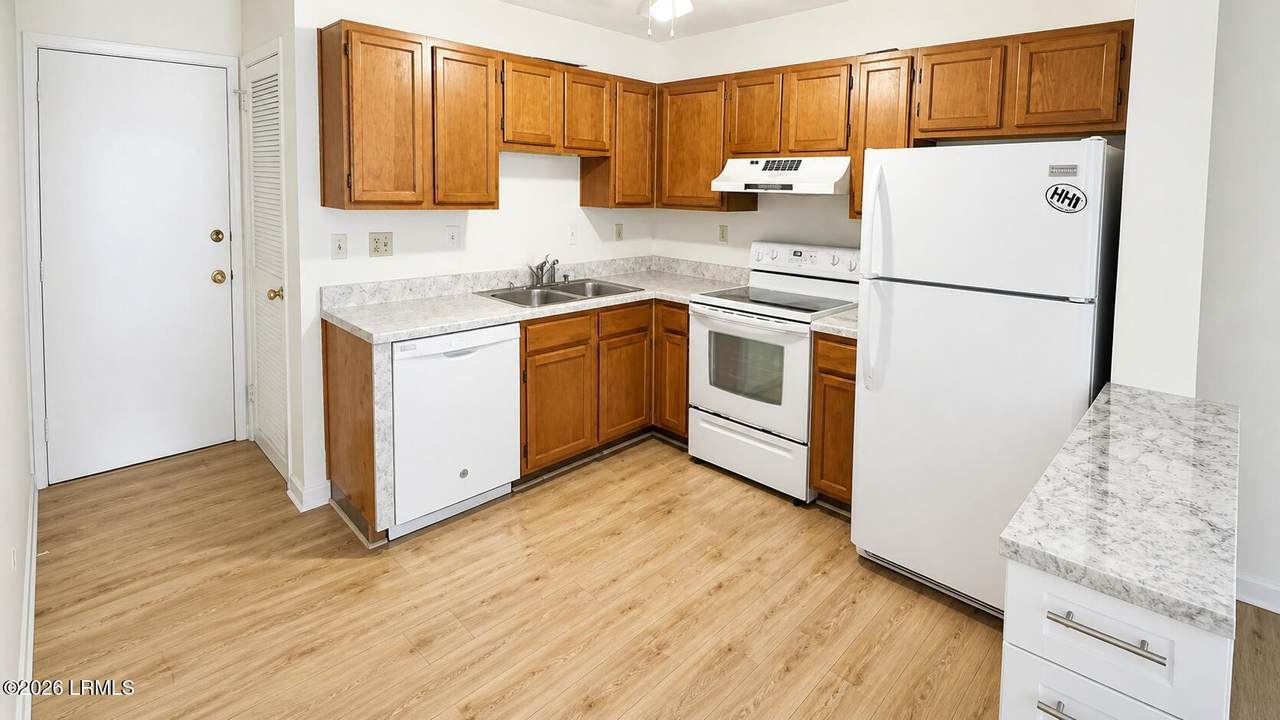 https://bt-photos.global.ssl.fastly.net/beaufortsc/1280_boomver_2_196040-2.jpg
