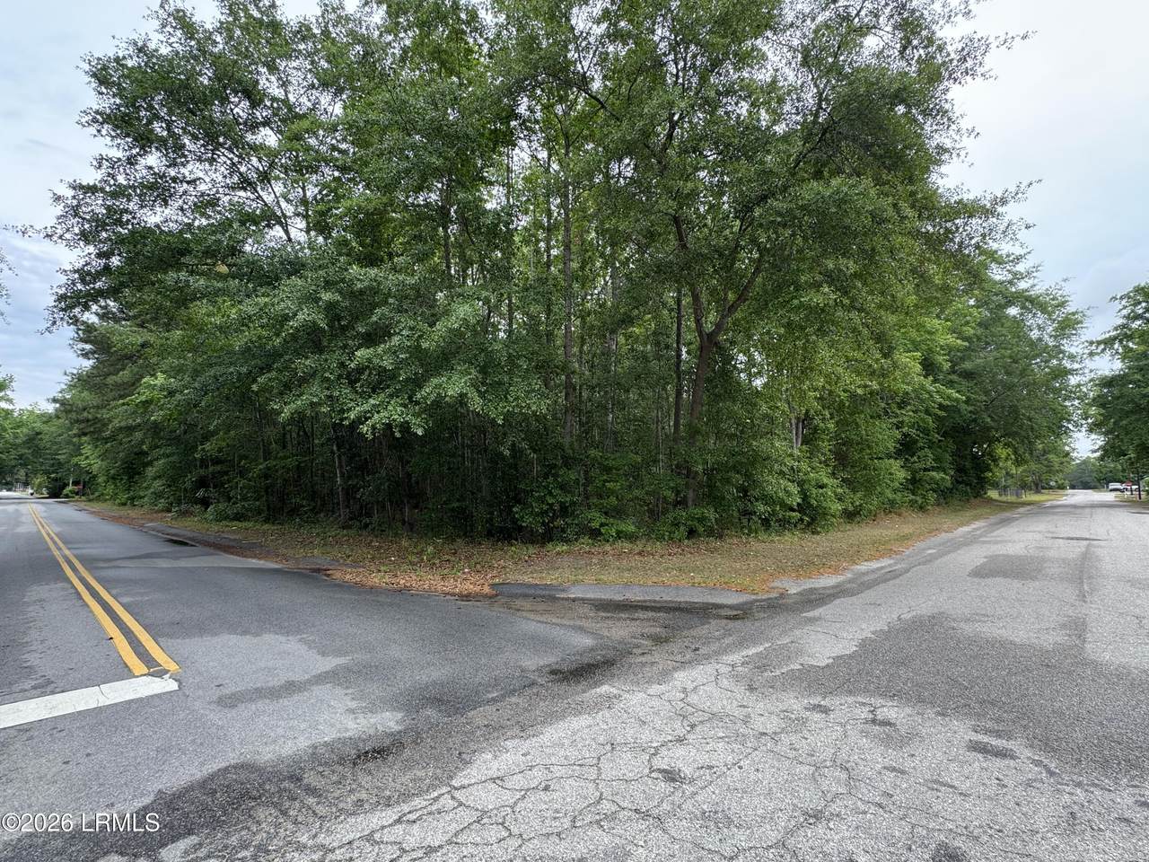 00 Ellis Avenue - Photo 1