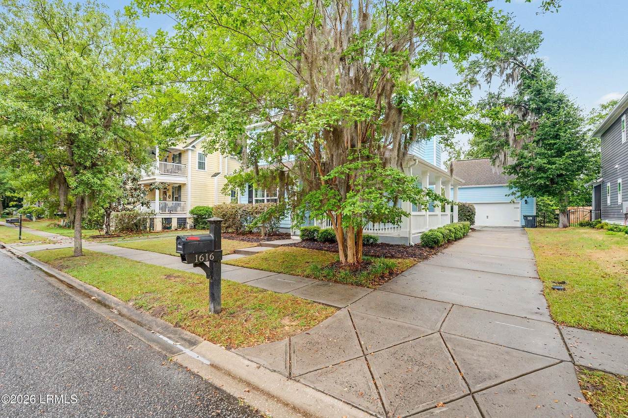 https://bt-photos.global.ssl.fastly.net/beaufortsc/1280_boomver_1_196216-2.jpg
