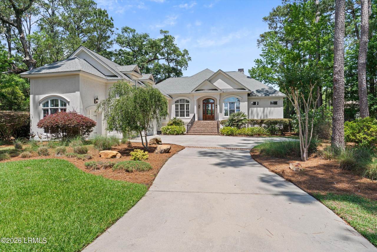 113 Winding Oak Drive - Photo 1