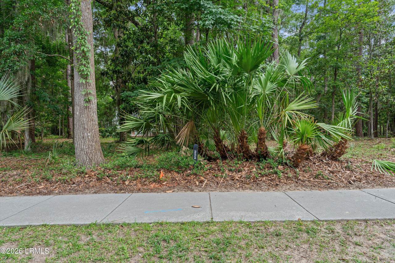 https://bt-photos.global.ssl.fastly.net/beaufortsc/1280_boomver_1_196328-2.jpg