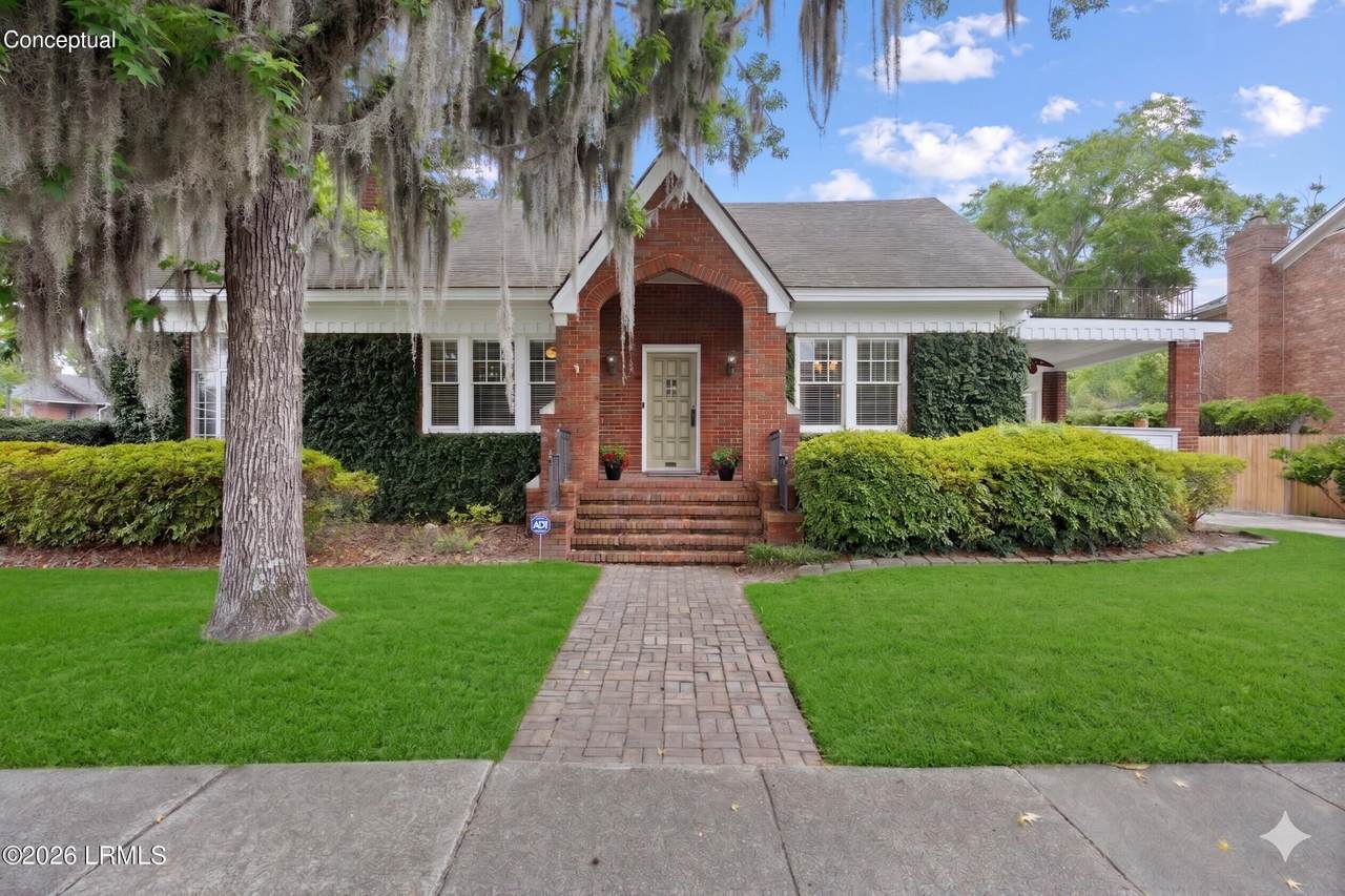 535 44th Street - Photo 1