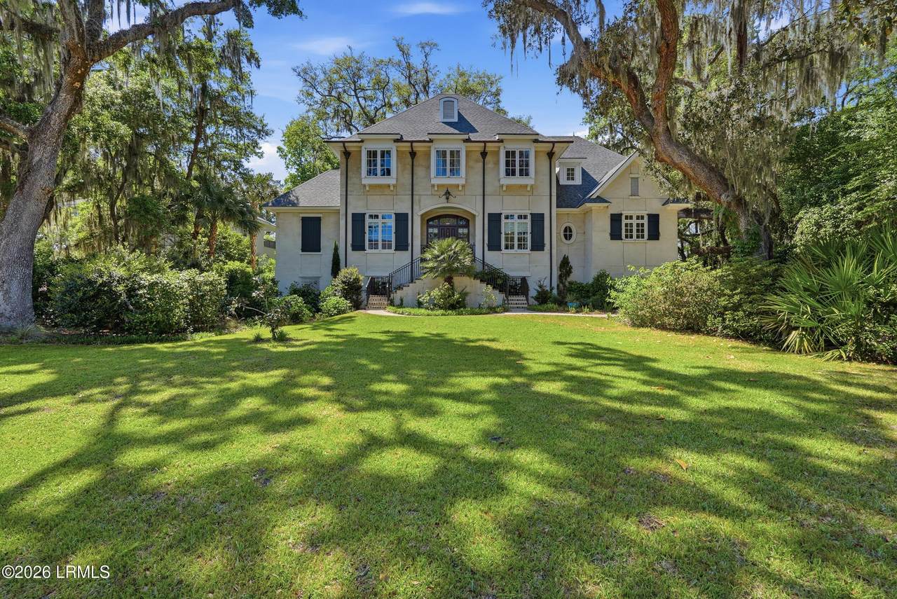 12 Hanover Way - Photo 1