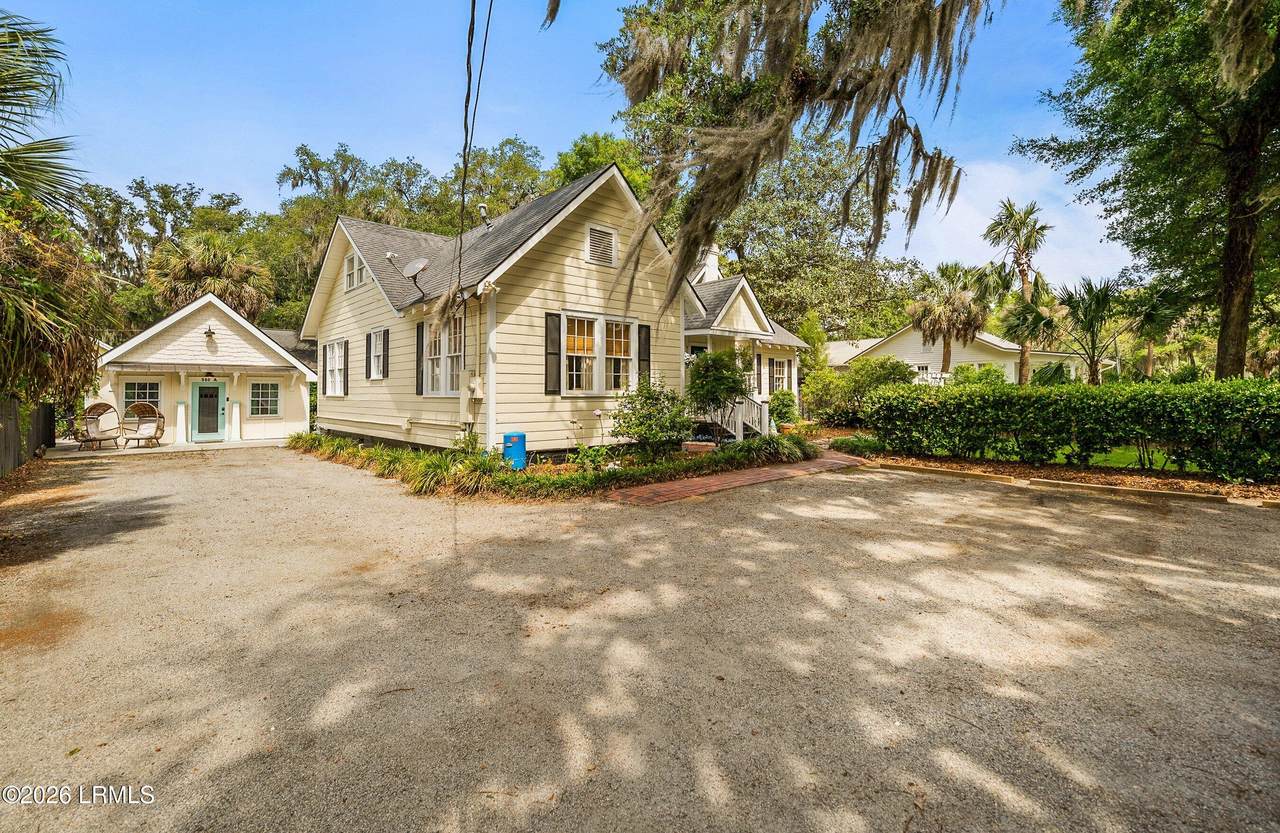 https://bt-photos.global.ssl.fastly.net/beaufortsc/1280_boomver_1_196408-2.jpg