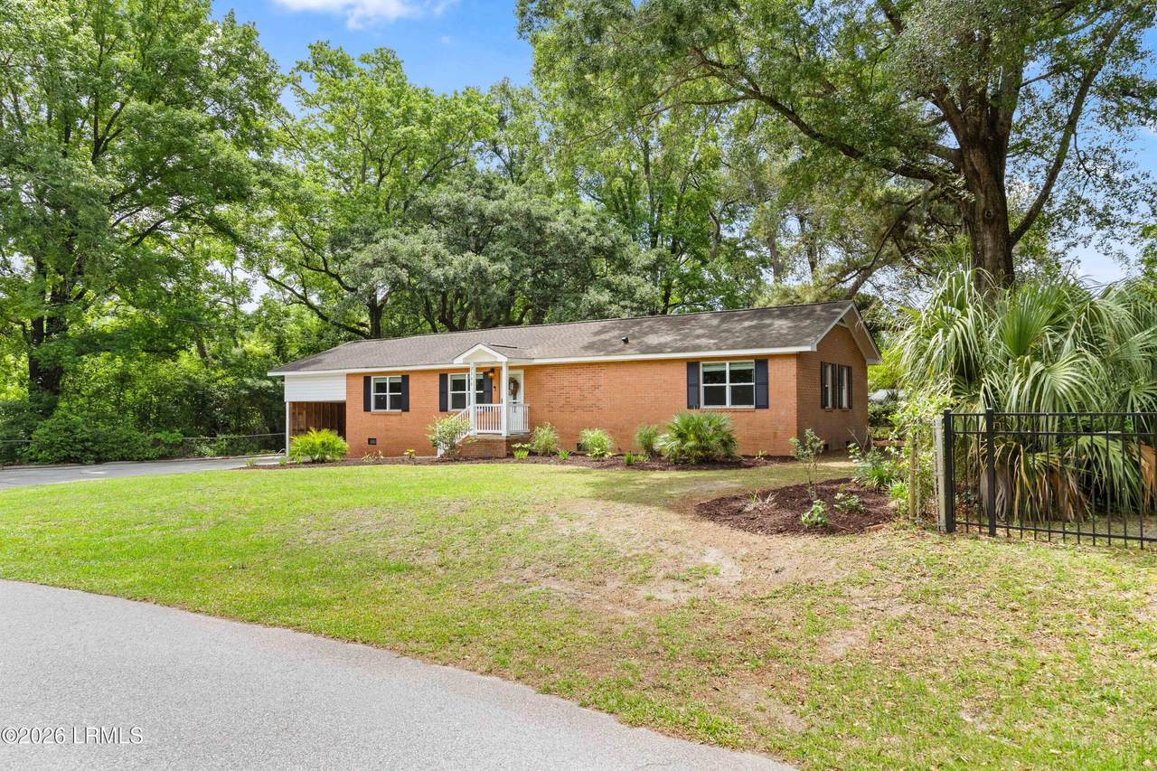 https://bt-photos.global.ssl.fastly.net/beaufortsc/1280_boomver_1_196478-2.jpg