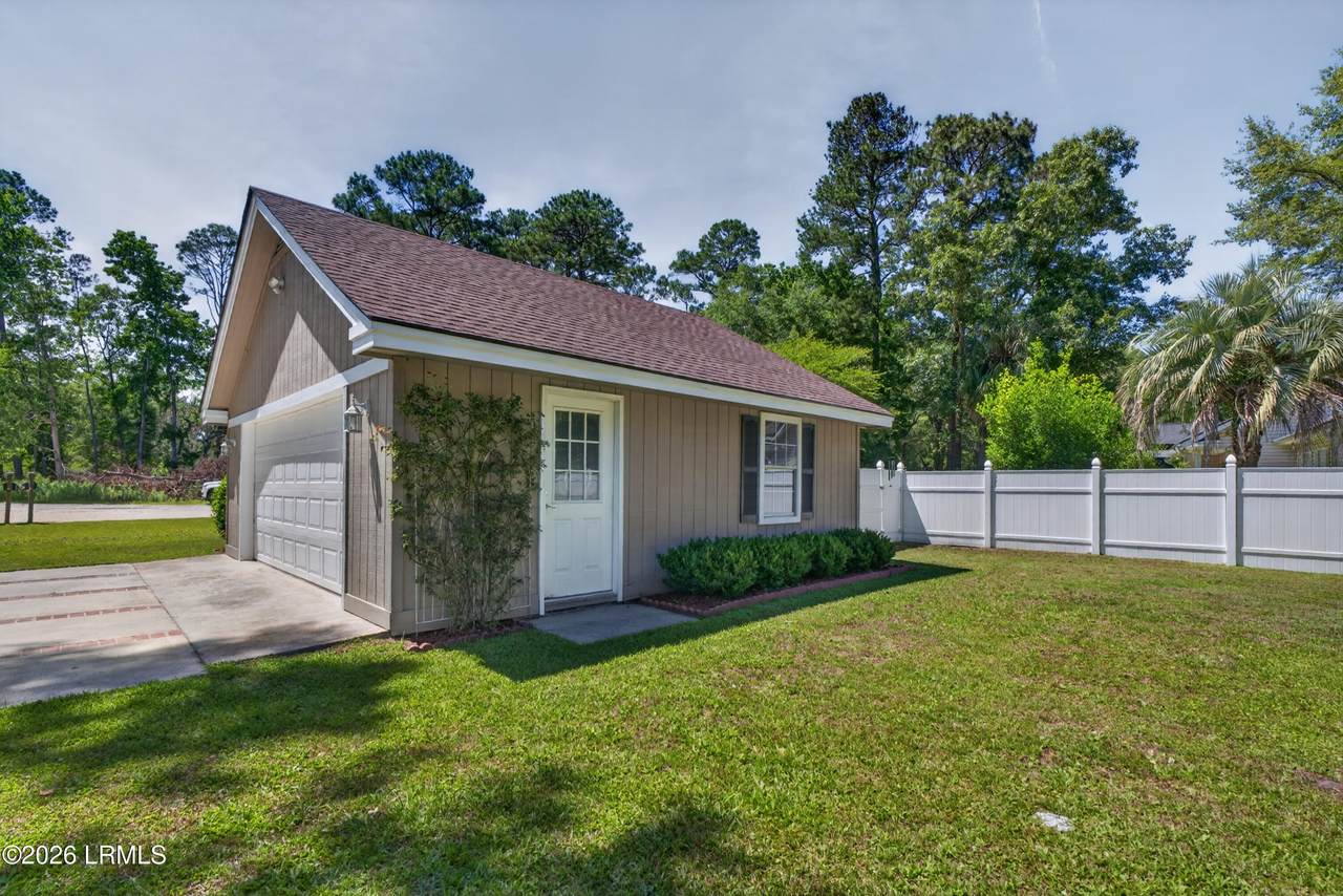https://bt-photos.global.ssl.fastly.net/beaufortsc/1280_boomver_1_196501-2.jpg
