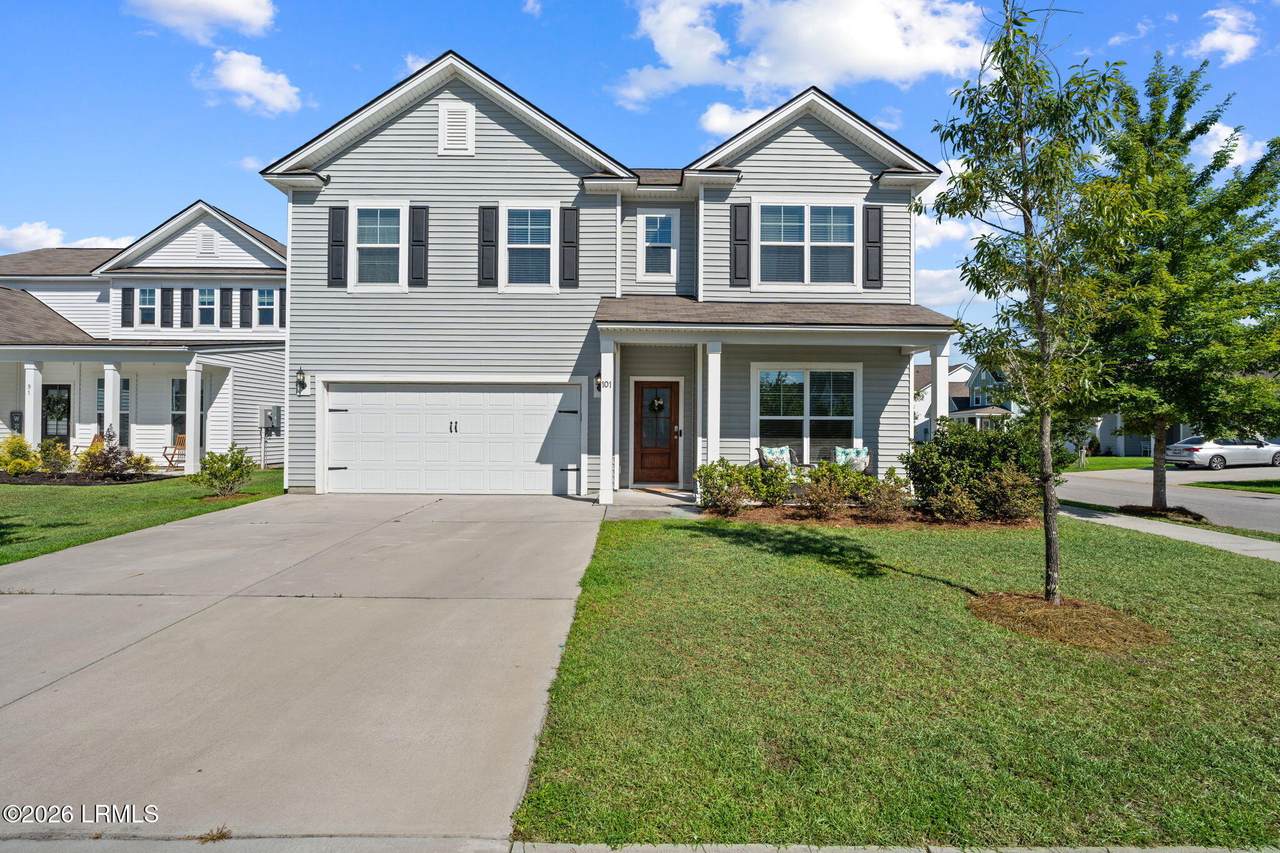 101 Hillcrest Way - Photo 1