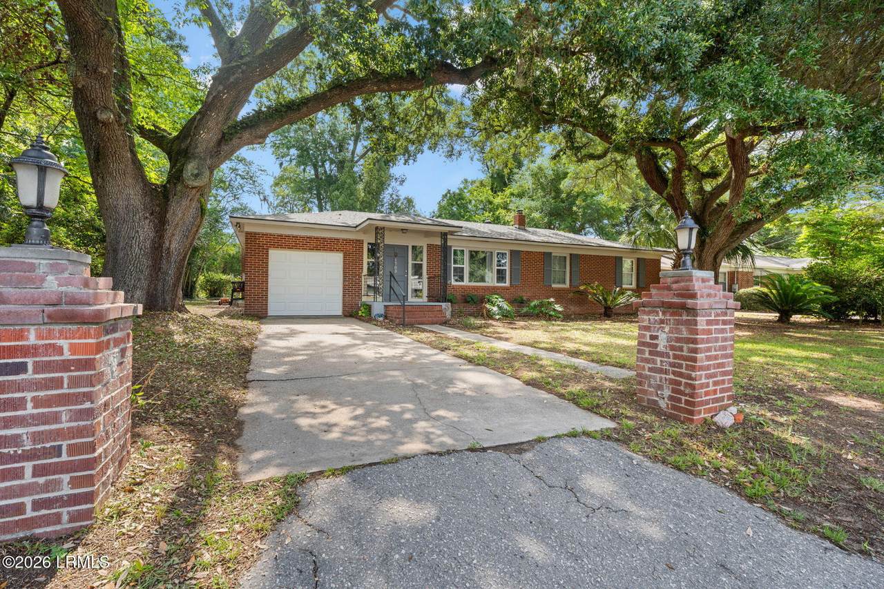 1703 Palmetto Drive - Photo 1