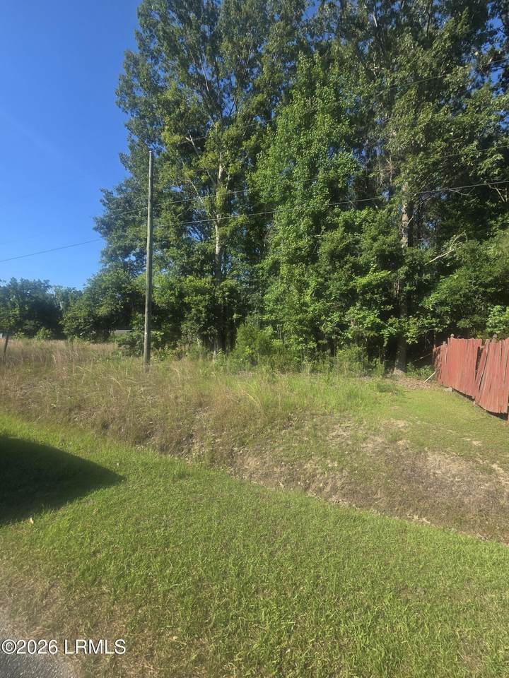 35 Jenkins Road - Photo 1