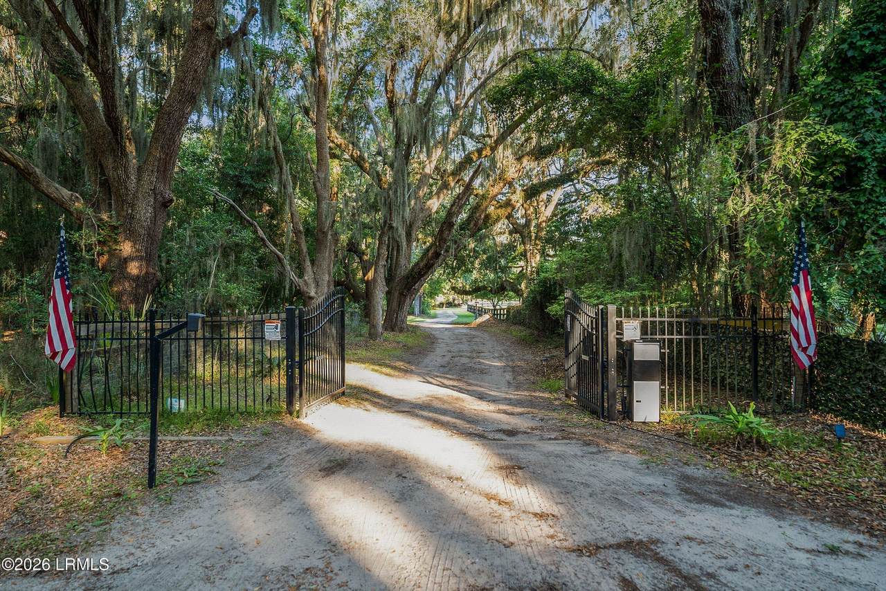 https://bt-photos.global.ssl.fastly.net/beaufortsc/1280_boomver_1_196773-2.jpg