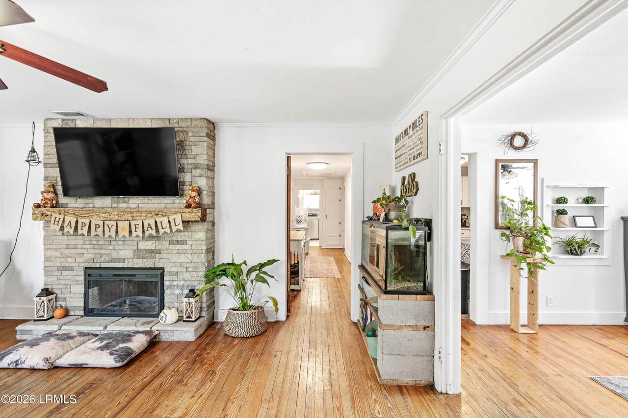 61 Glover Road - Photo 1
