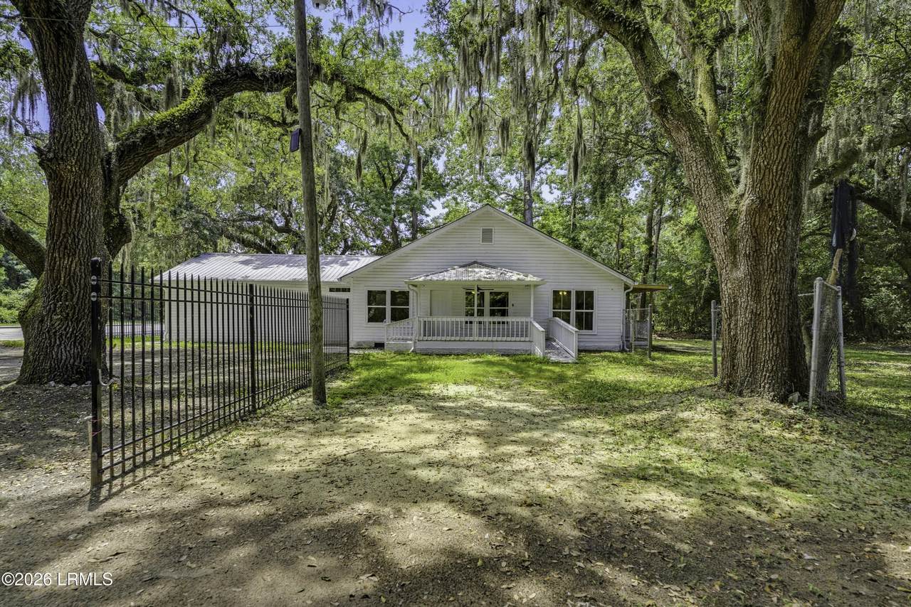 https://bt-photos.global.ssl.fastly.net/beaufortsc/1280_boomver_1_196805-2.jpg
