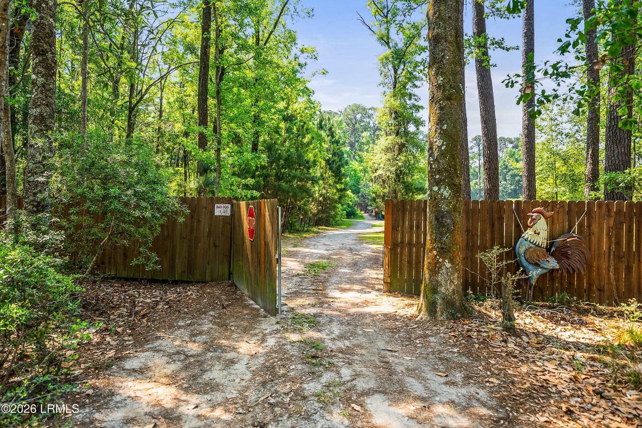 https://bt-photos.global.ssl.fastly.net/beaufortsc/1280_boomver_1_196860-2.jpg