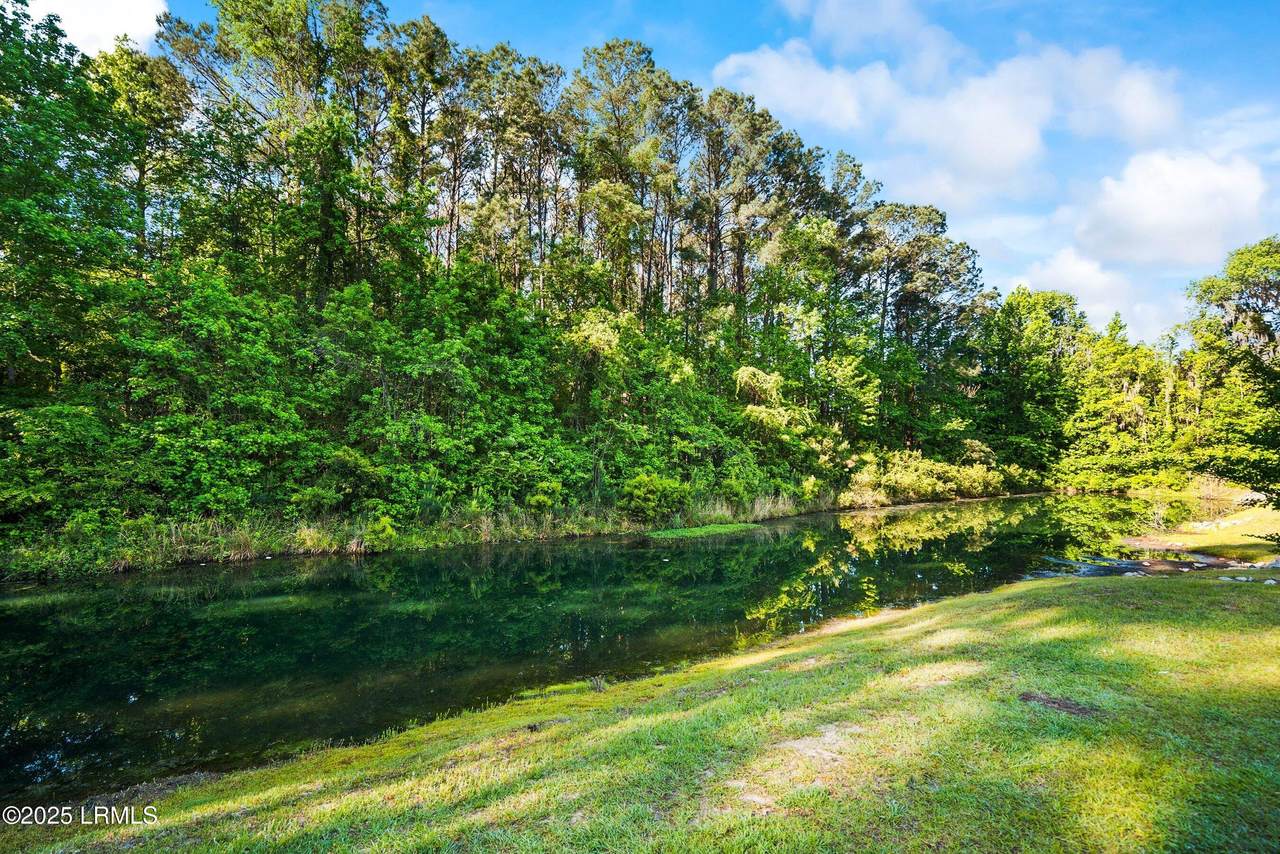 https://bt-photos.global.ssl.fastly.net/beaufortsc/1280_boomver_1_196904-2.jpg