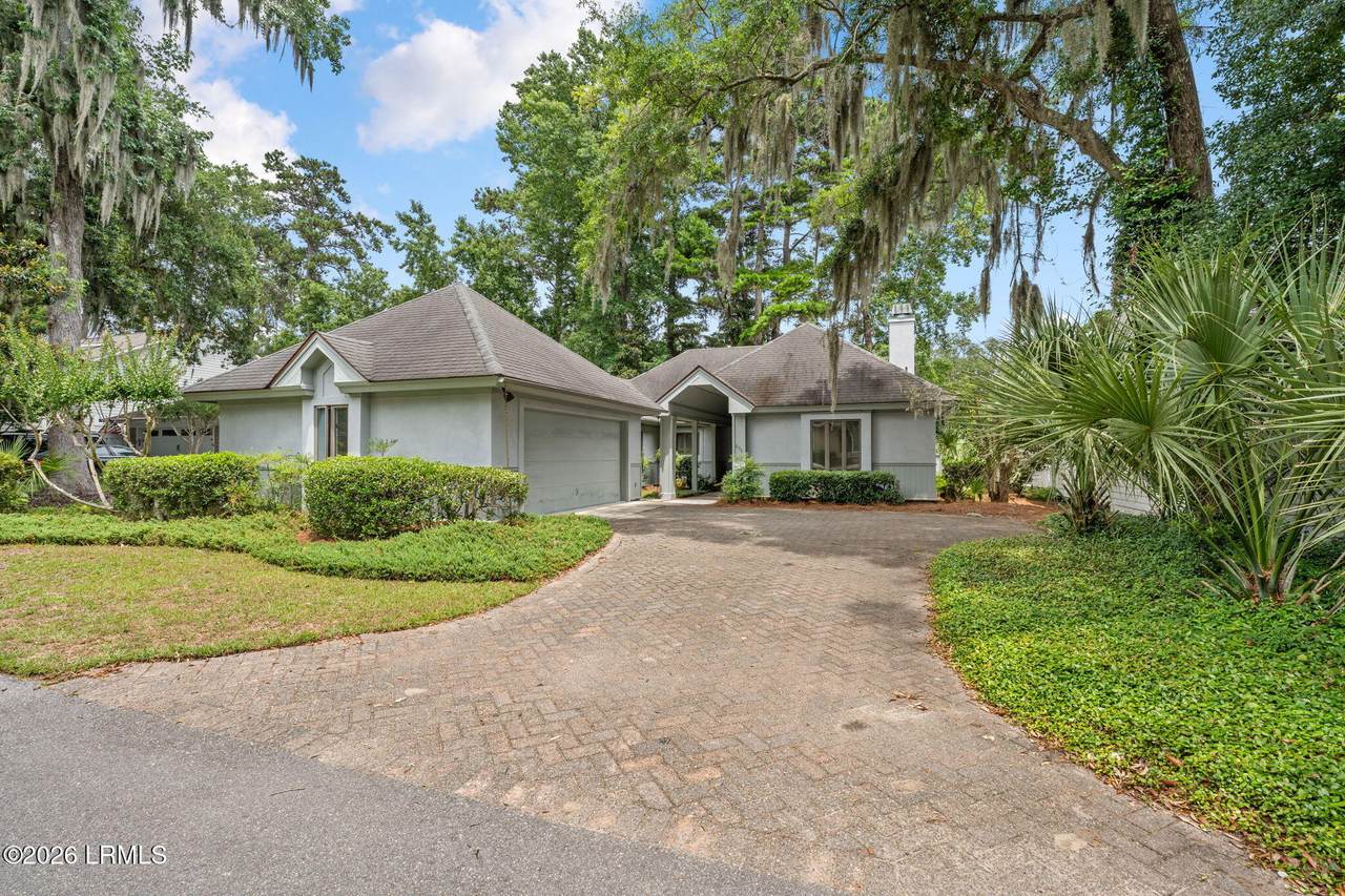 635 Reeve Road - Photo 1