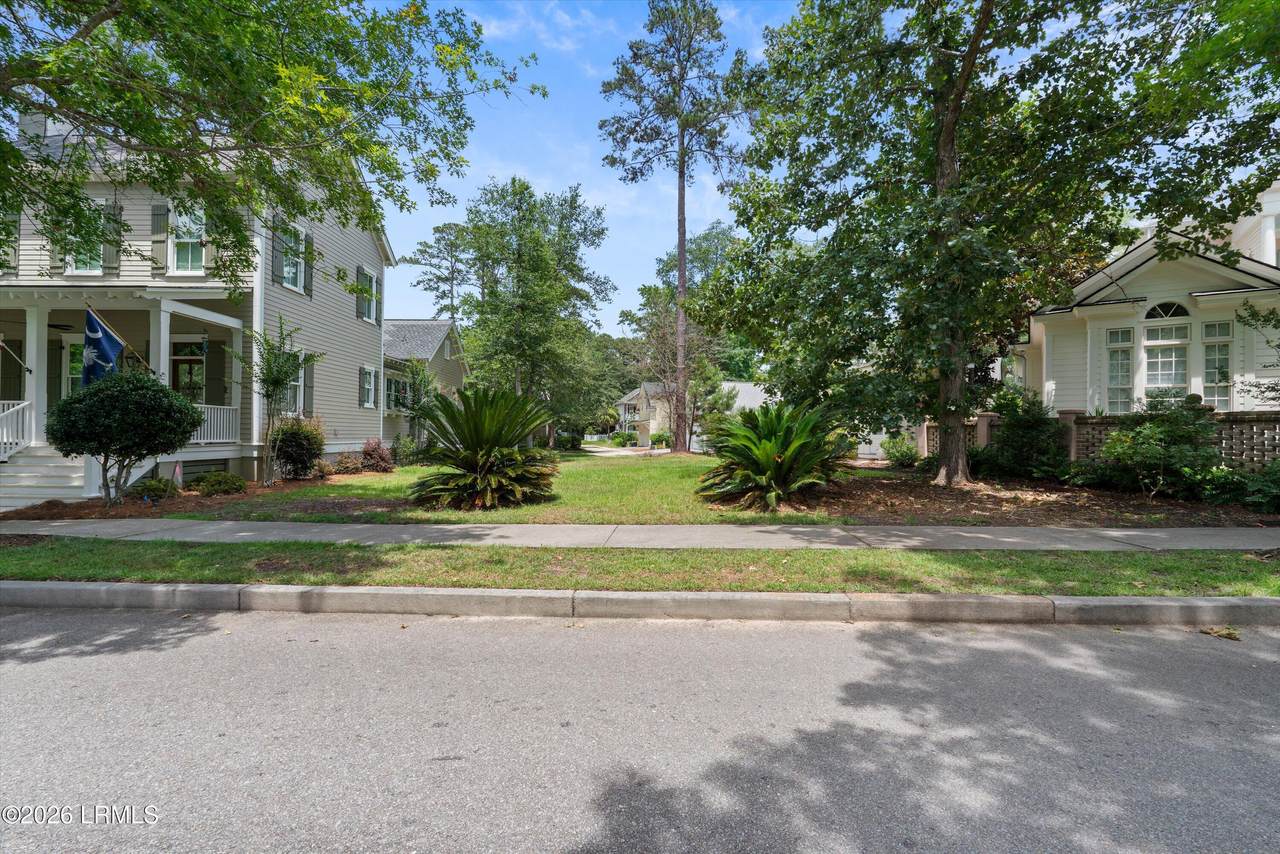 https://bt-photos.global.ssl.fastly.net/beaufortsc/1280_boomver_1_196941-2.jpg