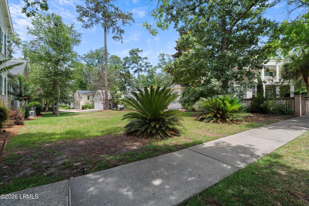 https://bt-photos.global.ssl.fastly.net/beaufortsc/1280_boomver_1_196941-2.jpg