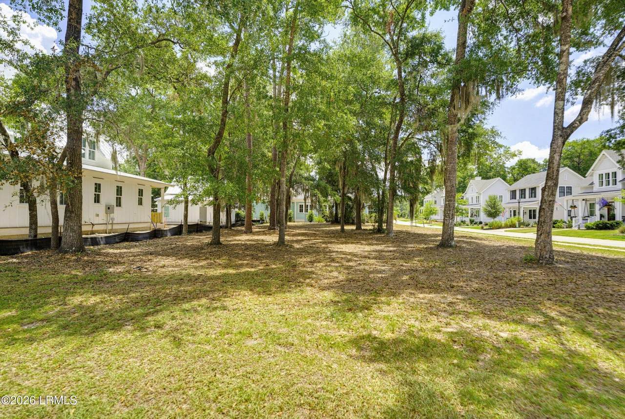 https://bt-photos.global.ssl.fastly.net/beaufortsc/1280_boomver_1_197003-2.jpg