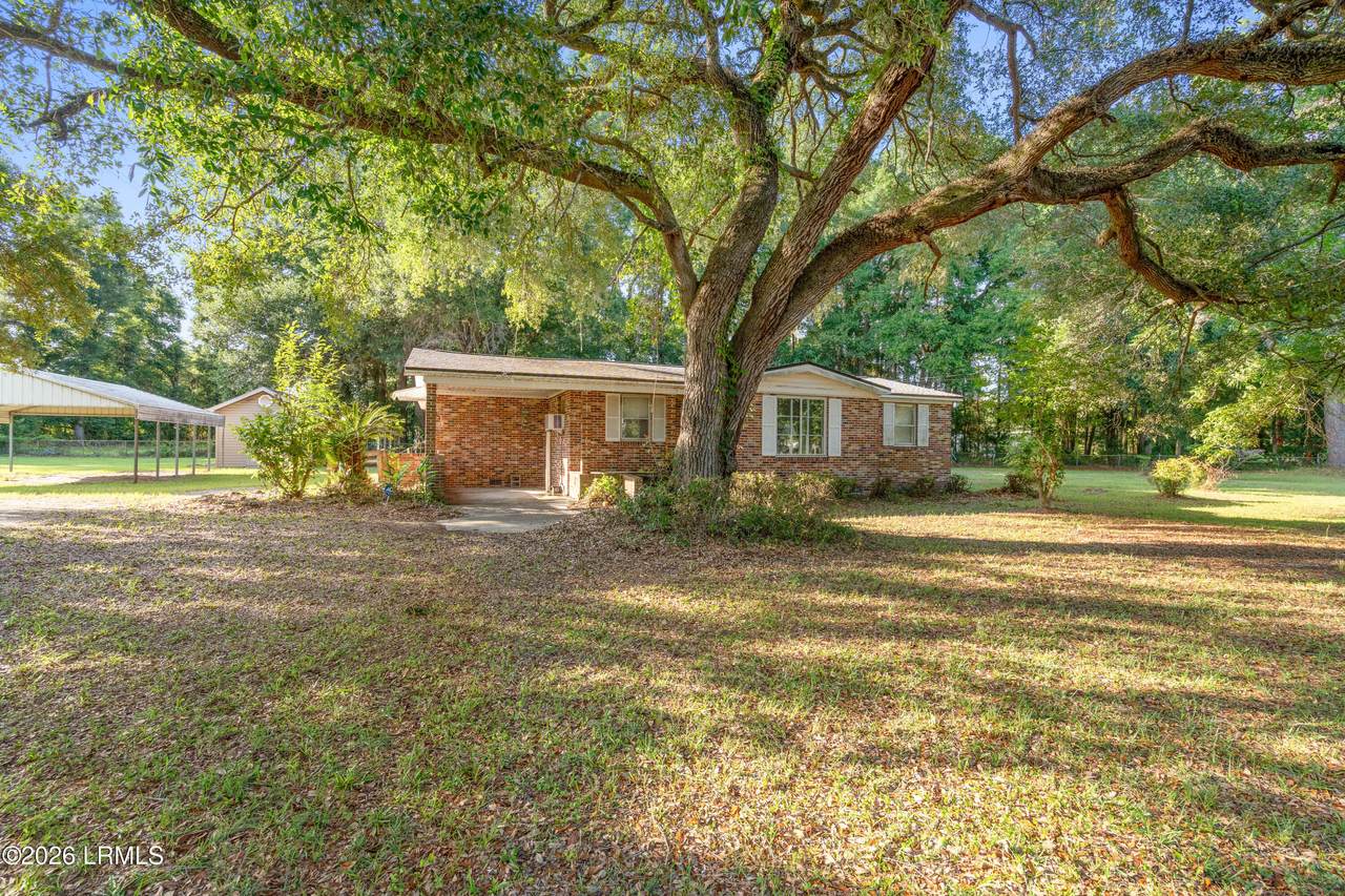 2 Parker Drive - Photo 1