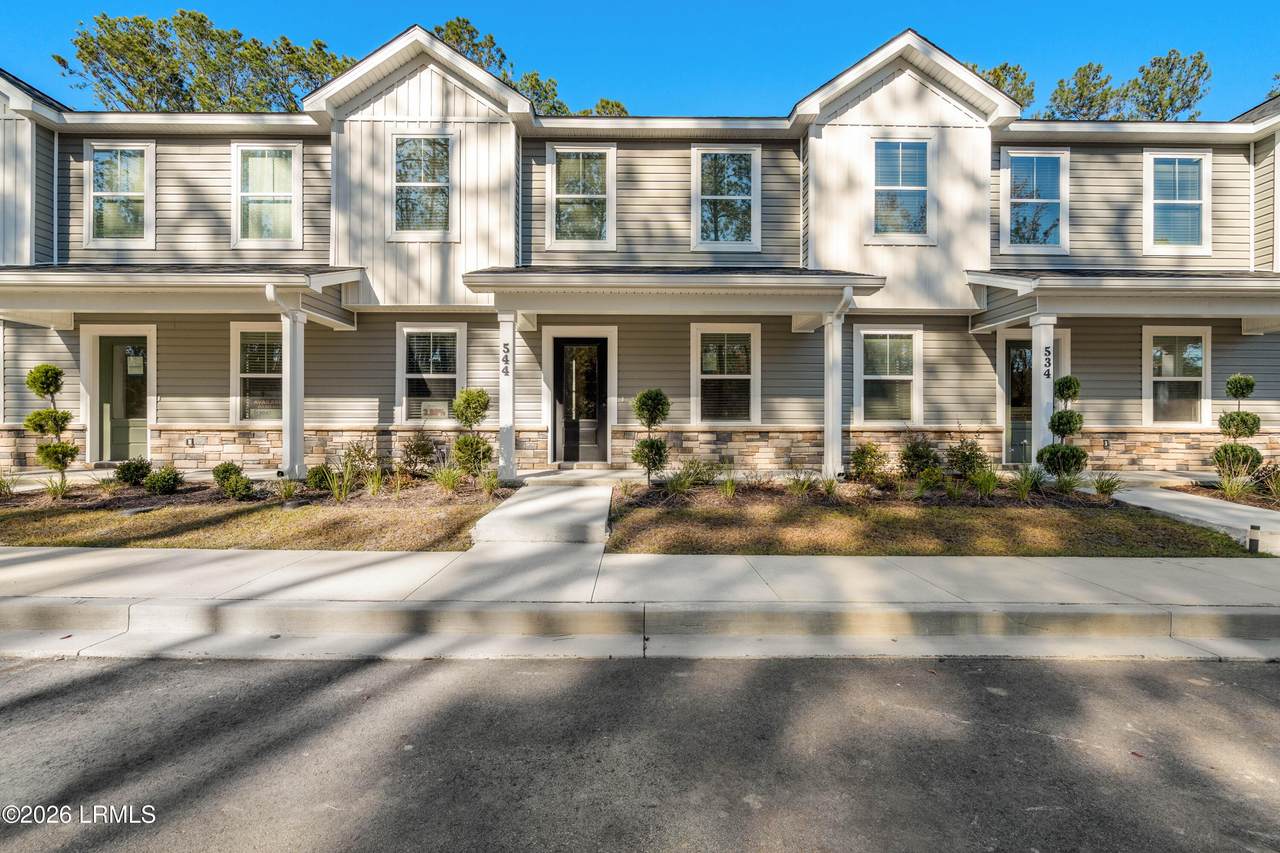 544 Royal Road - Photo 1
