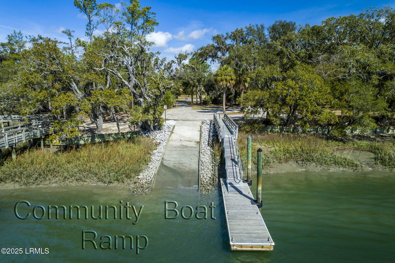https://bt-photos.global.ssl.fastly.net/beaufortsc/1280_boomver_1_197132-2.jpg