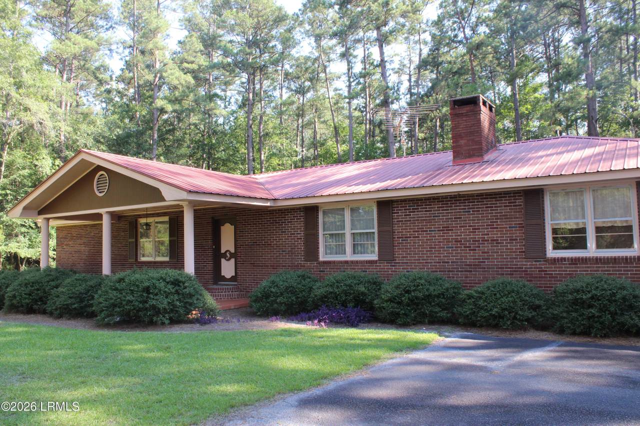 6054 Yemassee Highway - Photo 1