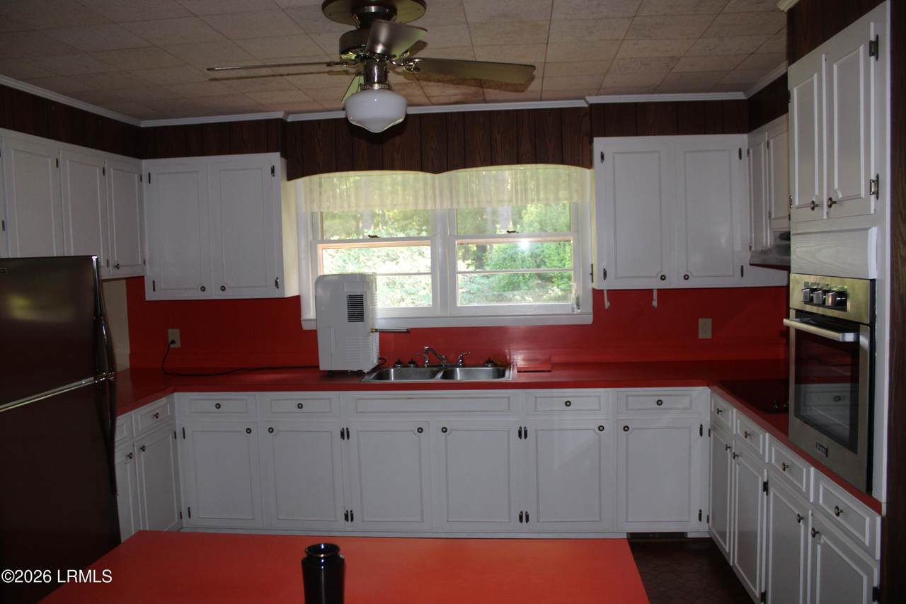 https://bt-photos.global.ssl.fastly.net/beaufortsc/1280_boomver_1_197177-2.jpg