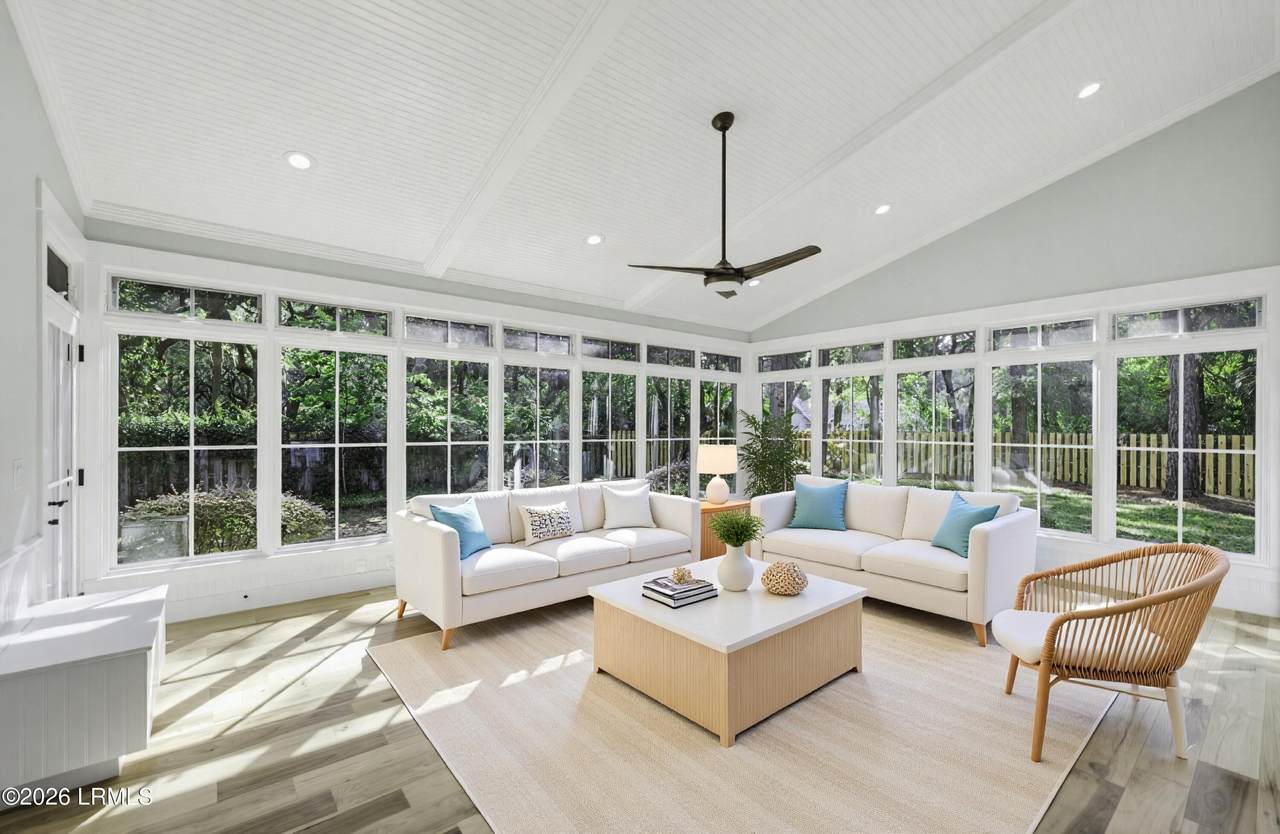 78 Sunset Boulevard - Photo 1