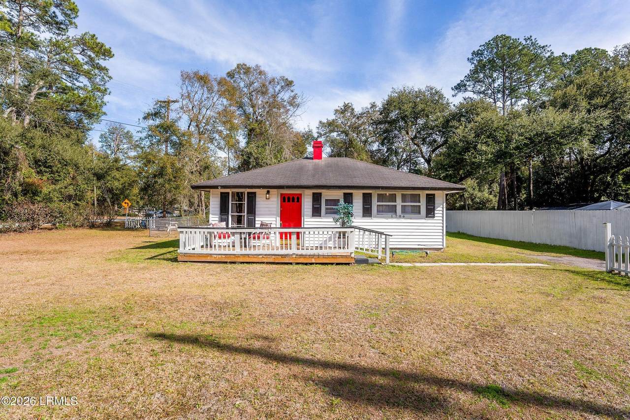 1706 Battery Park Drive - Photo 1