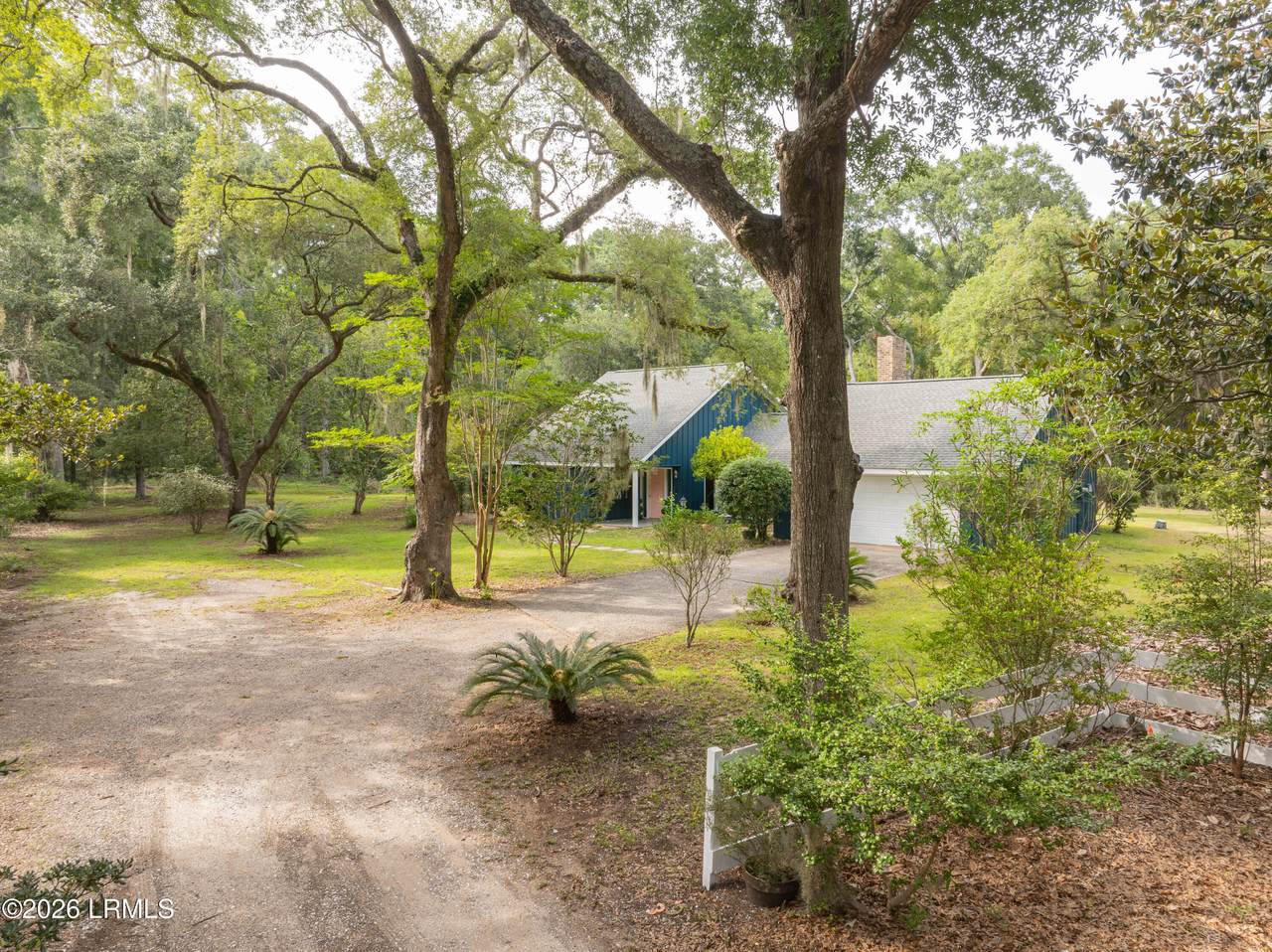 https://bt-photos.global.ssl.fastly.net/beaufortsc/1280_boomver_1_197337-2.jpg