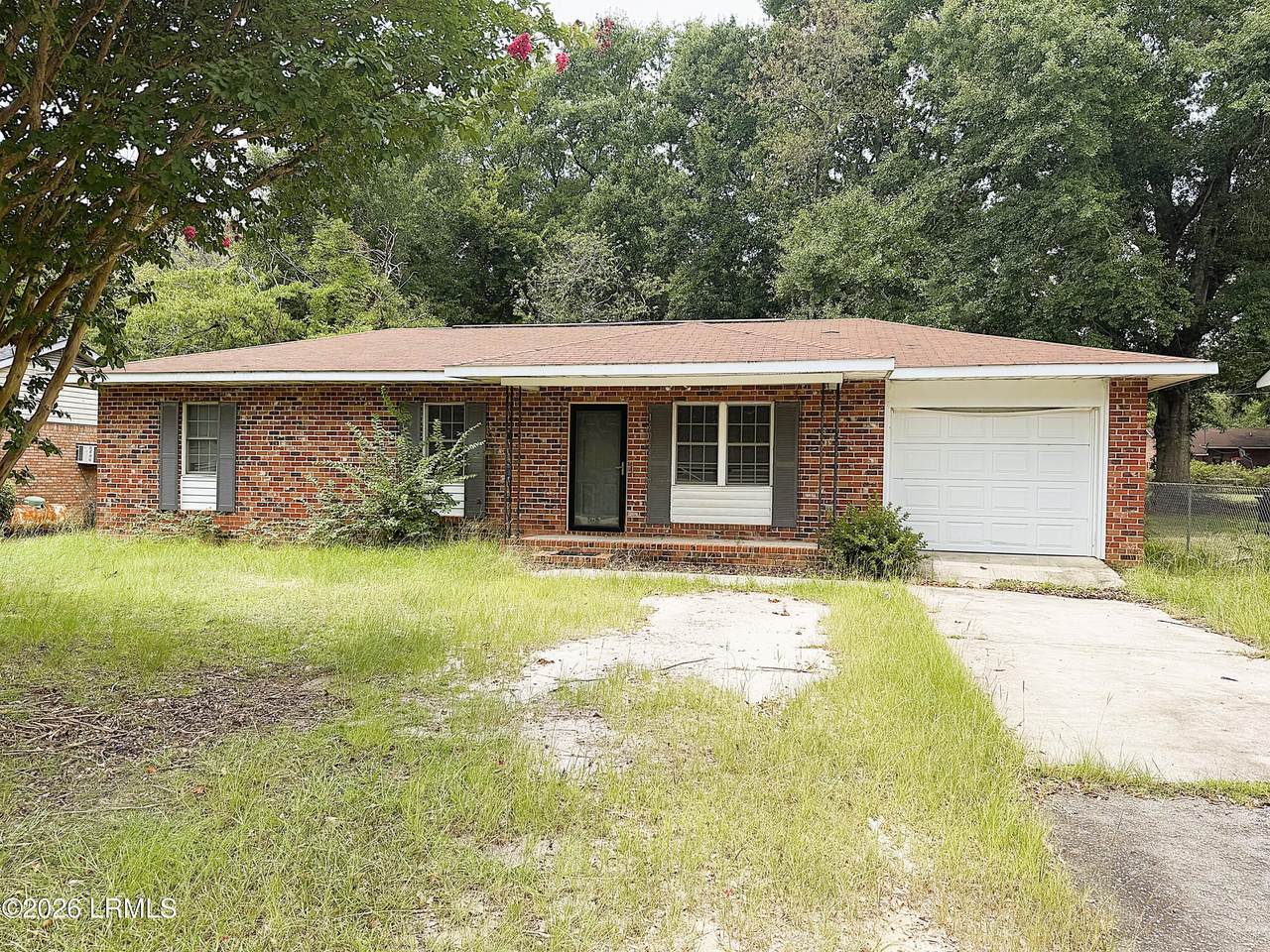 1605 Clinton Street - Photo 1