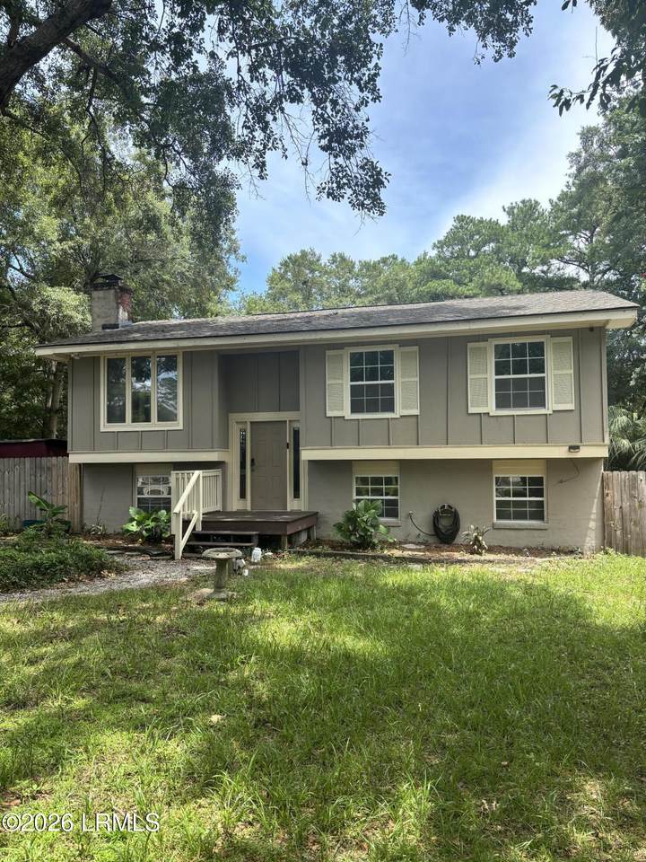 4309 Pinewood Circle - Photo 1