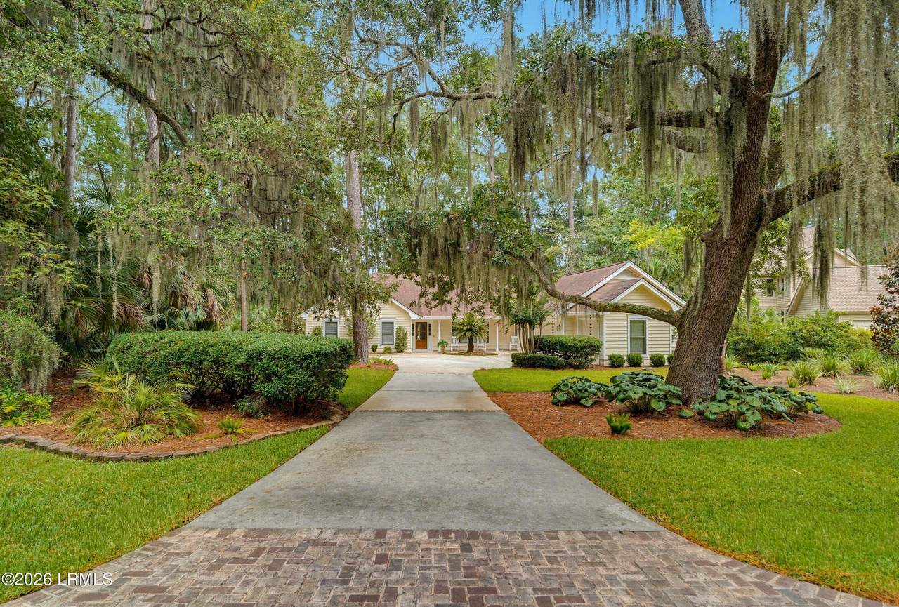 89 Winding Oak Drive - Photo 1