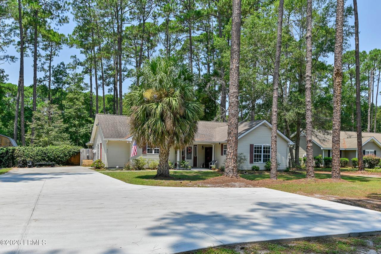 https://bt-photos.global.ssl.fastly.net/beaufortsc/1280_boomver_1_197592-2.jpg