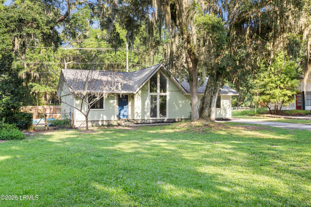 18 Partridge Circle - Photo 1