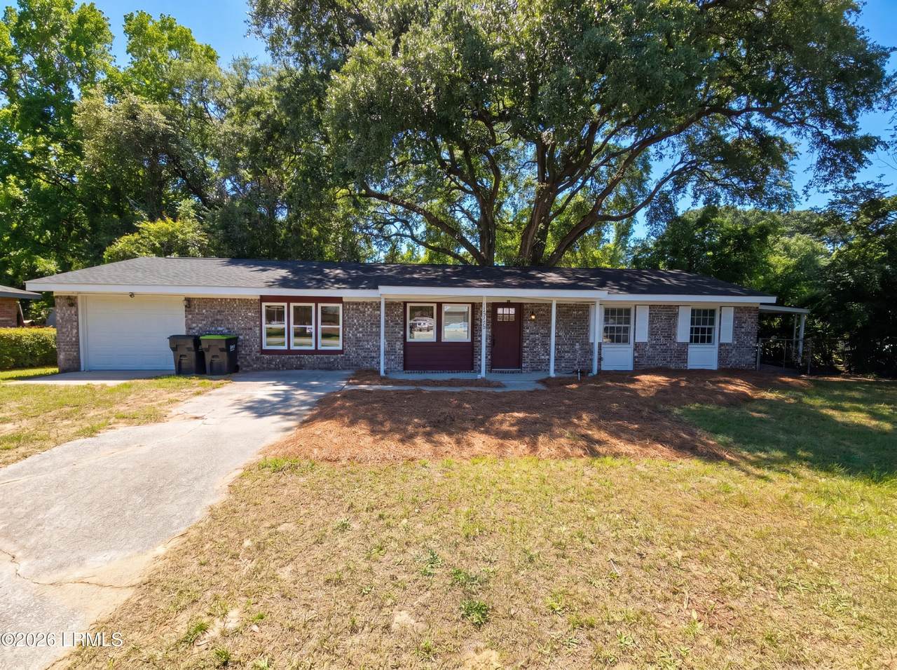 1610 Battery Creek Road - Photo 1