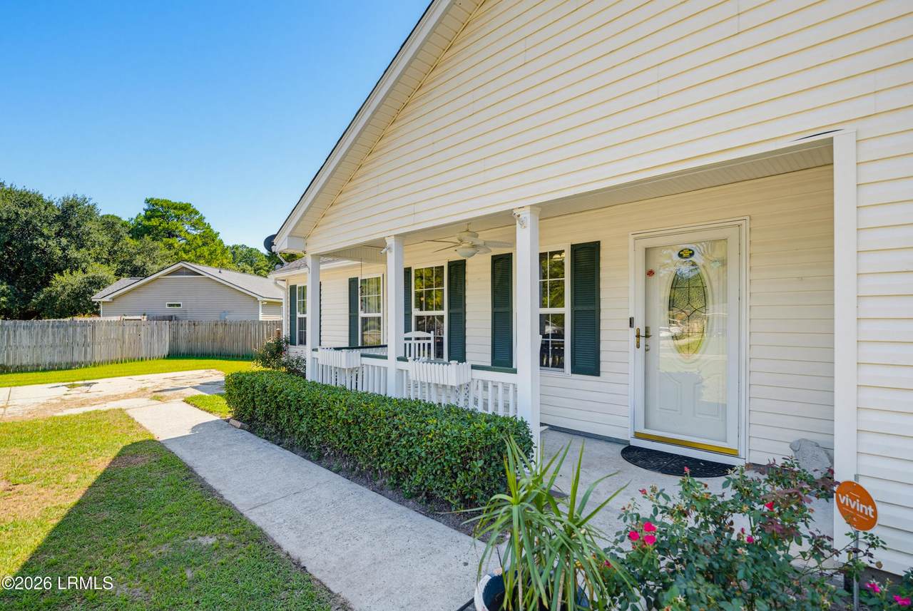 https://bt-photos.global.ssl.fastly.net/beaufortsc/1280_boomver_1_197741-2.jpg