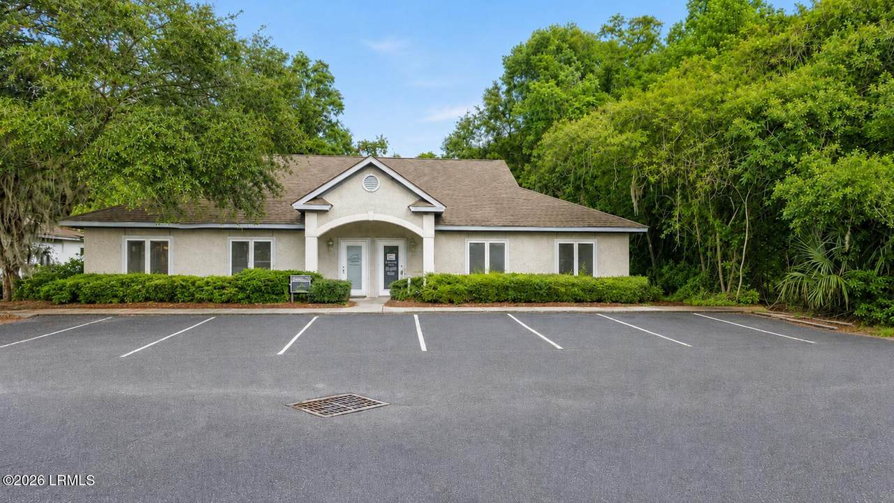 1264 Ribaut Road - Photo 1