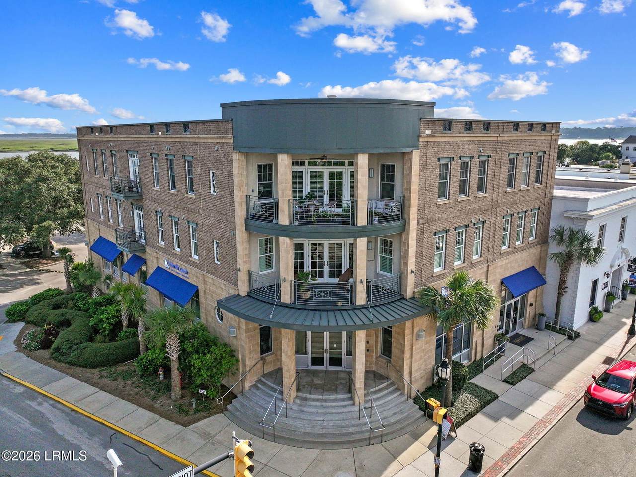 700 Bay Street - Photo 1