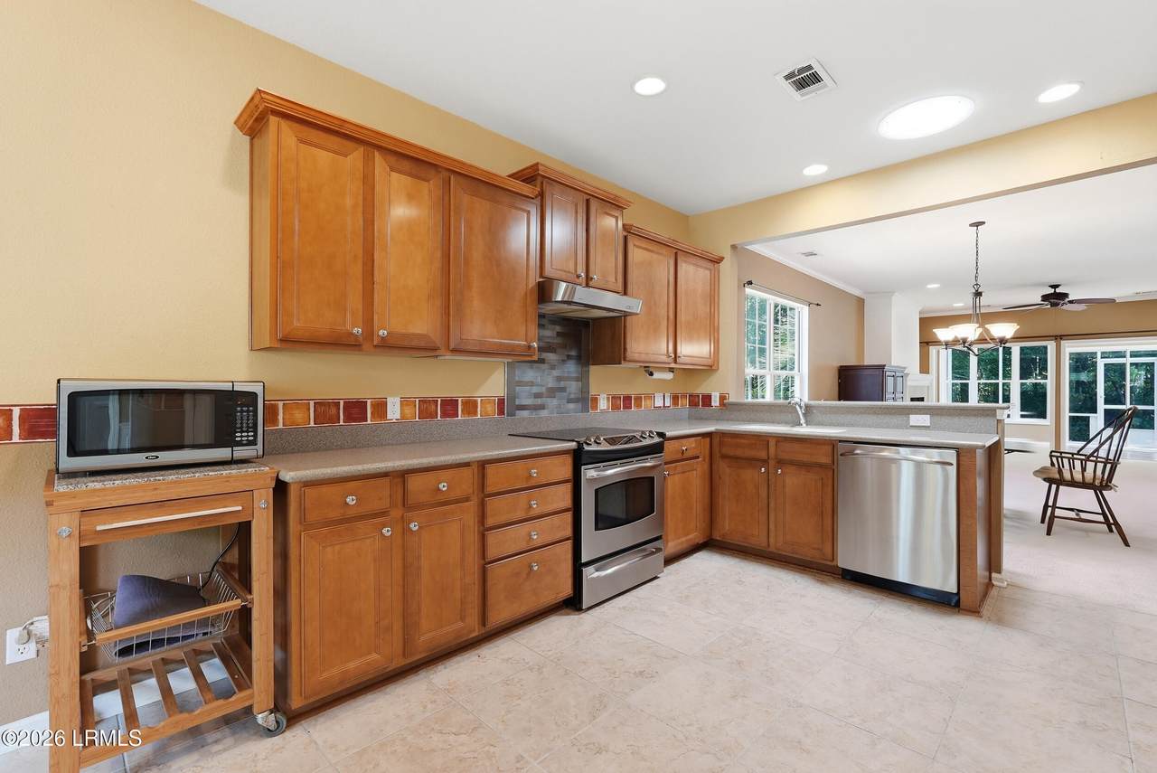 https://bt-photos.global.ssl.fastly.net/beaufortsc/1280_boomver_1_197984-2.jpg