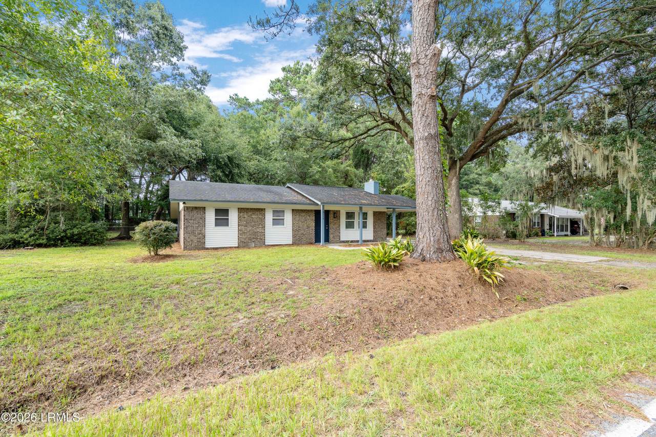 https://bt-photos.global.ssl.fastly.net/beaufortsc/1280_boomver_1_198058-2.jpg