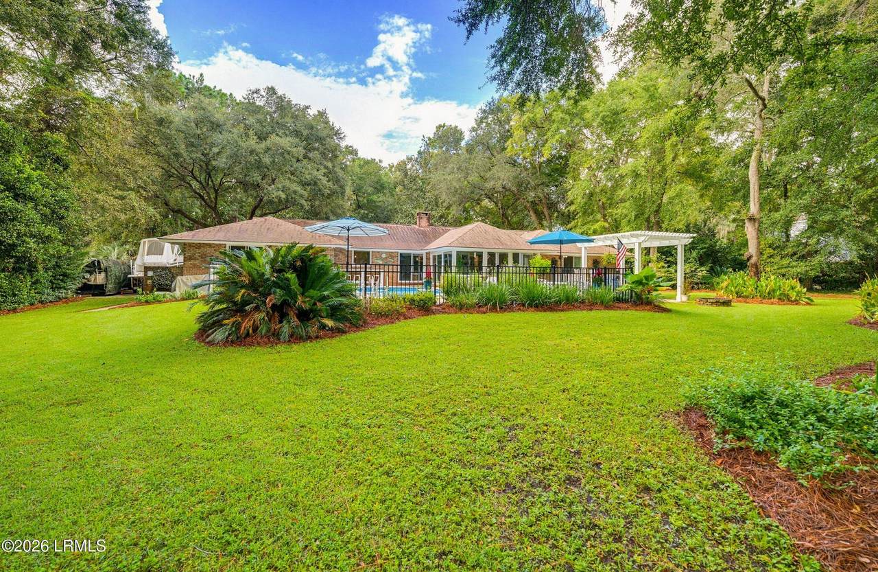 https://bt-photos.global.ssl.fastly.net/beaufortsc/1280_boomver_1_198060-2.jpg