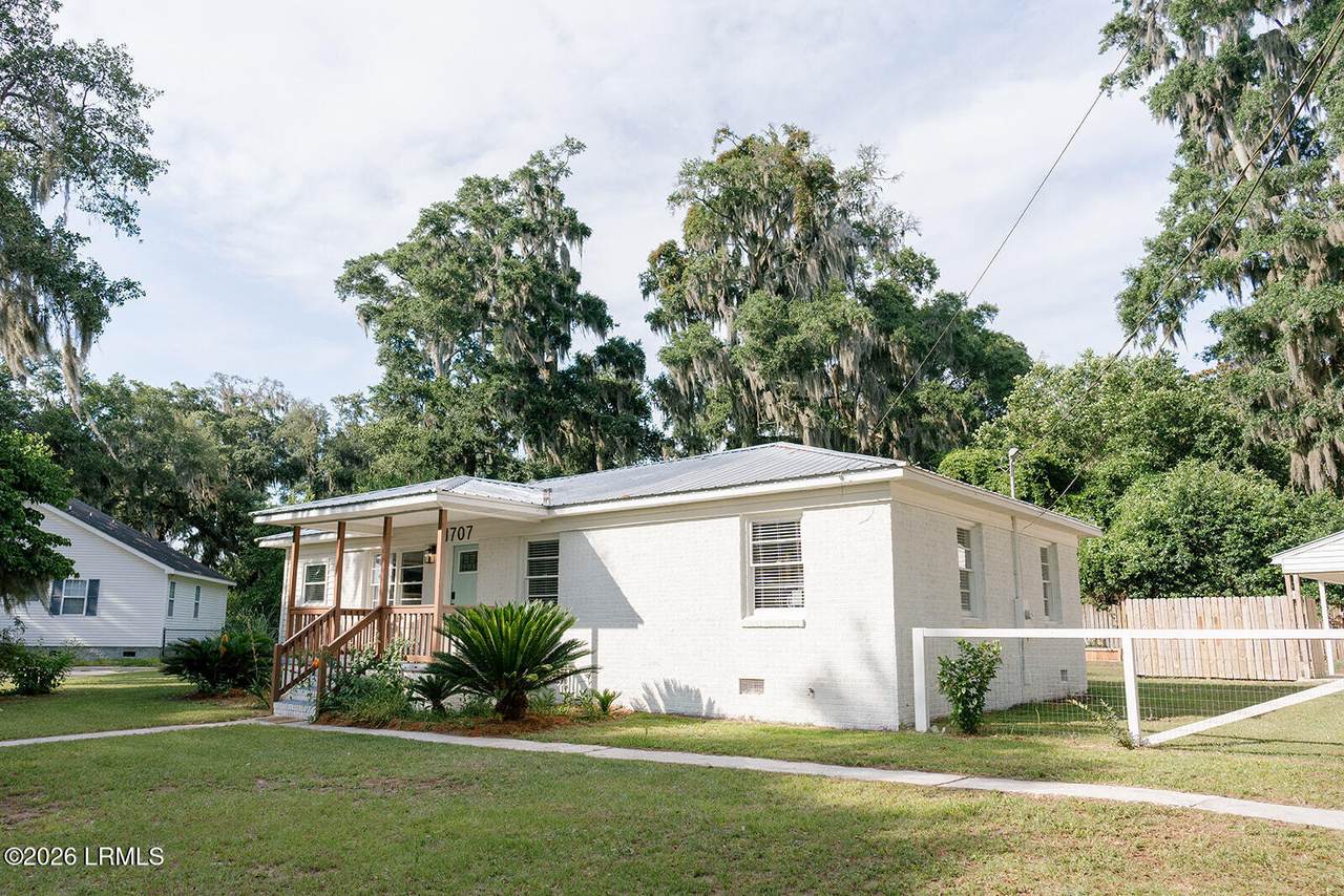 https://bt-photos.global.ssl.fastly.net/beaufortsc/1280_boomver_1_198063-2.jpg