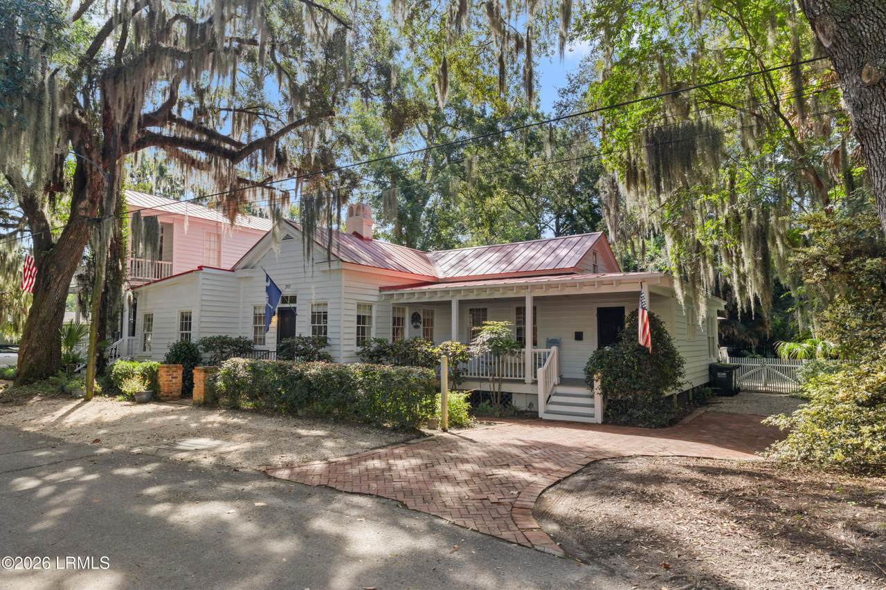 https://bt-photos.global.ssl.fastly.net/beaufortsc/1280_boomver_1_198169-2.jpg