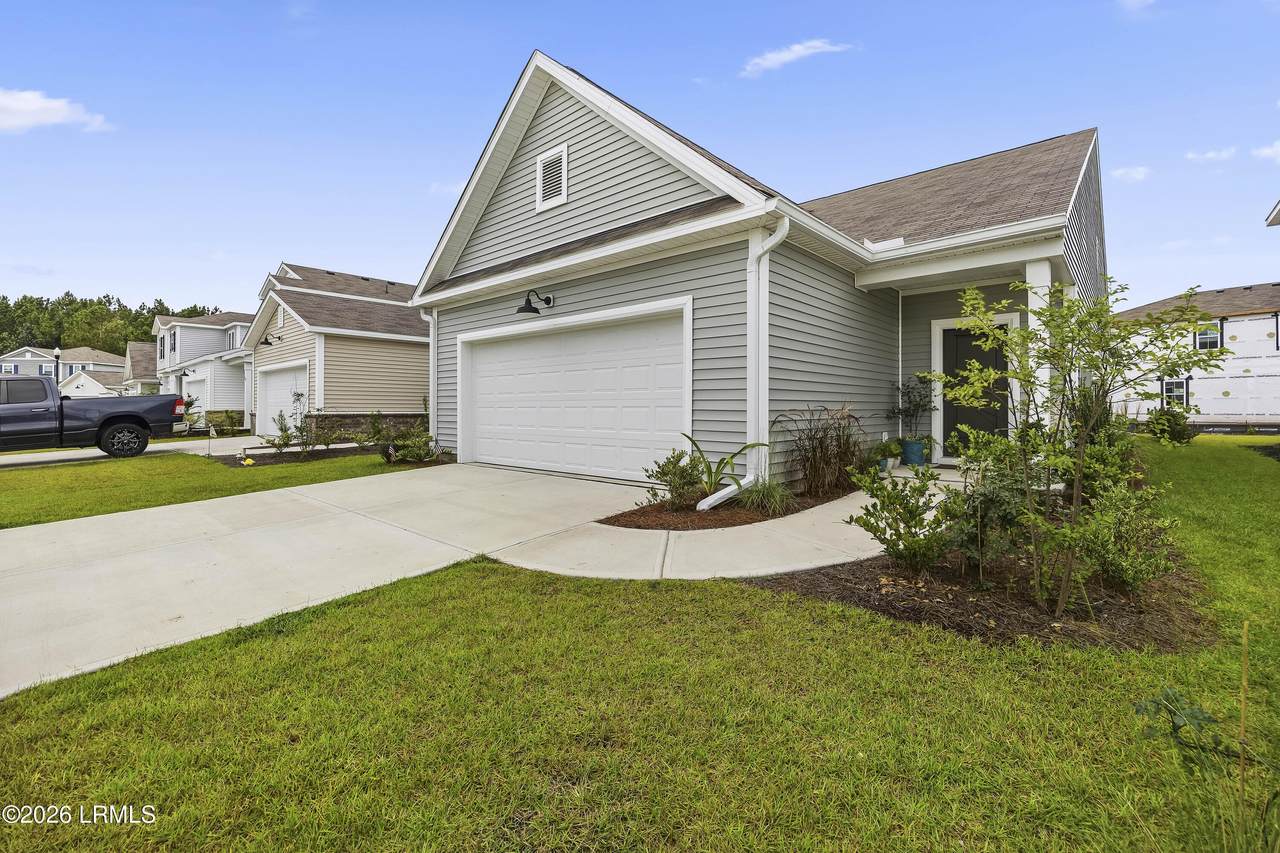 https://bt-photos.global.ssl.fastly.net/beaufortsc/1280_boomver_1_198301-2.jpg