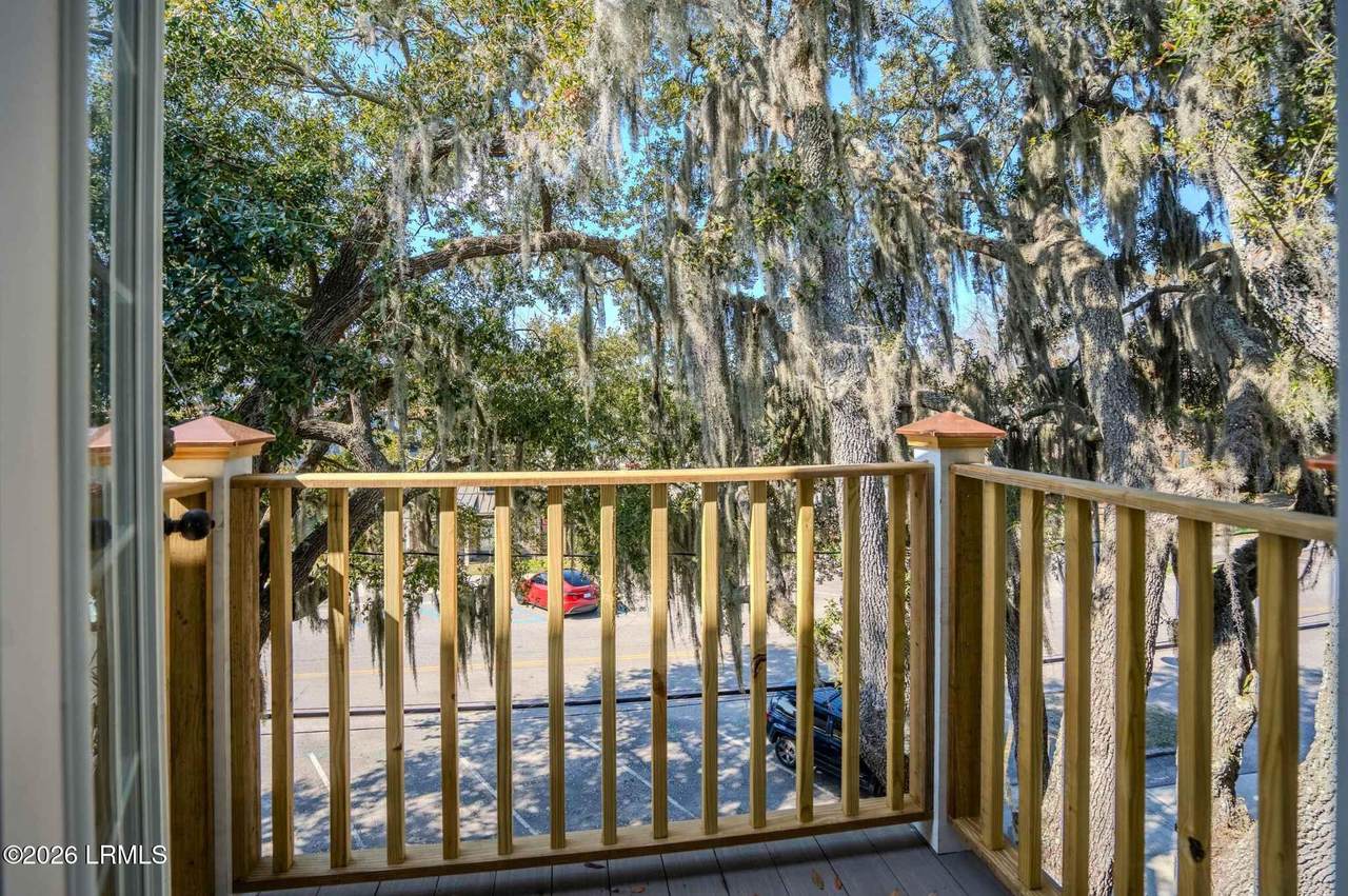 https://bt-photos.global.ssl.fastly.net/beaufortsc/1280_boomver_1_198351-2.jpg