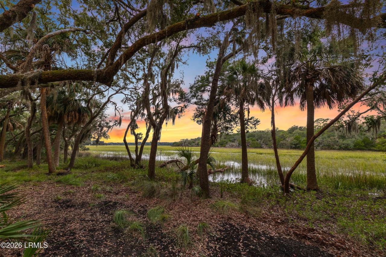 https://bt-photos.global.ssl.fastly.net/beaufortsc/1280_boomver_1_198404-2.jpg