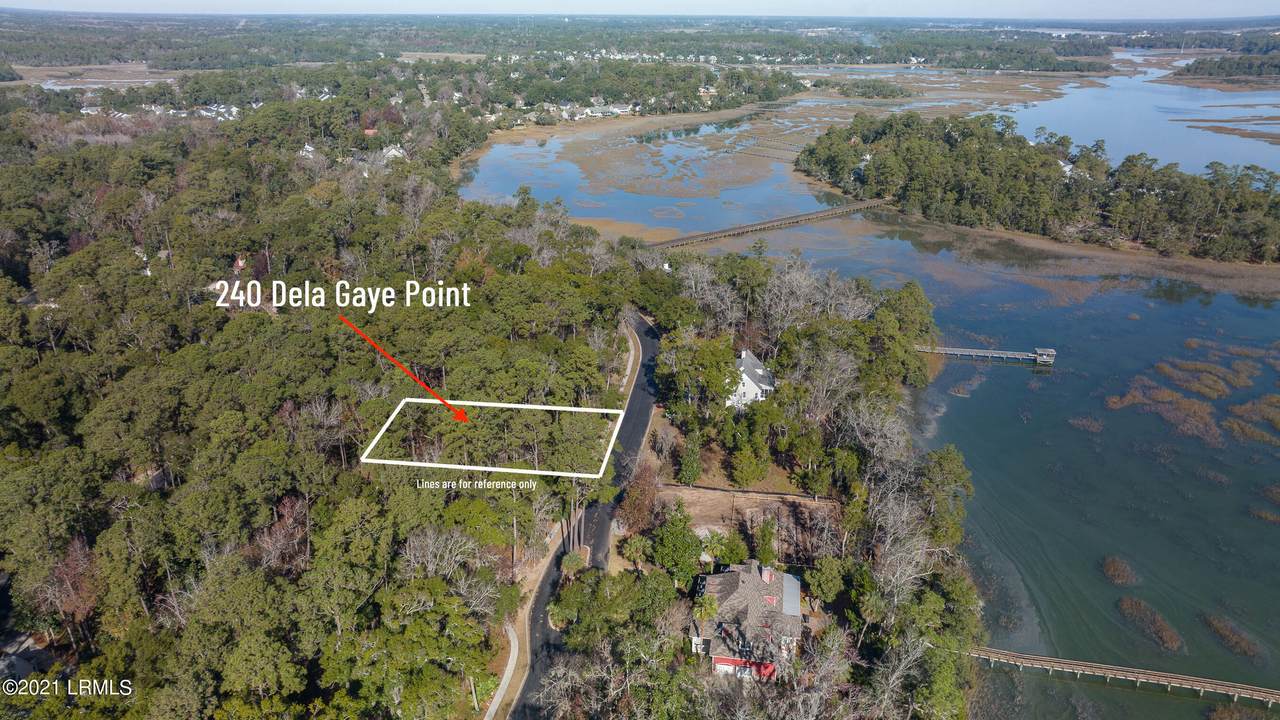 240 De La Gaye Point - Photo 1