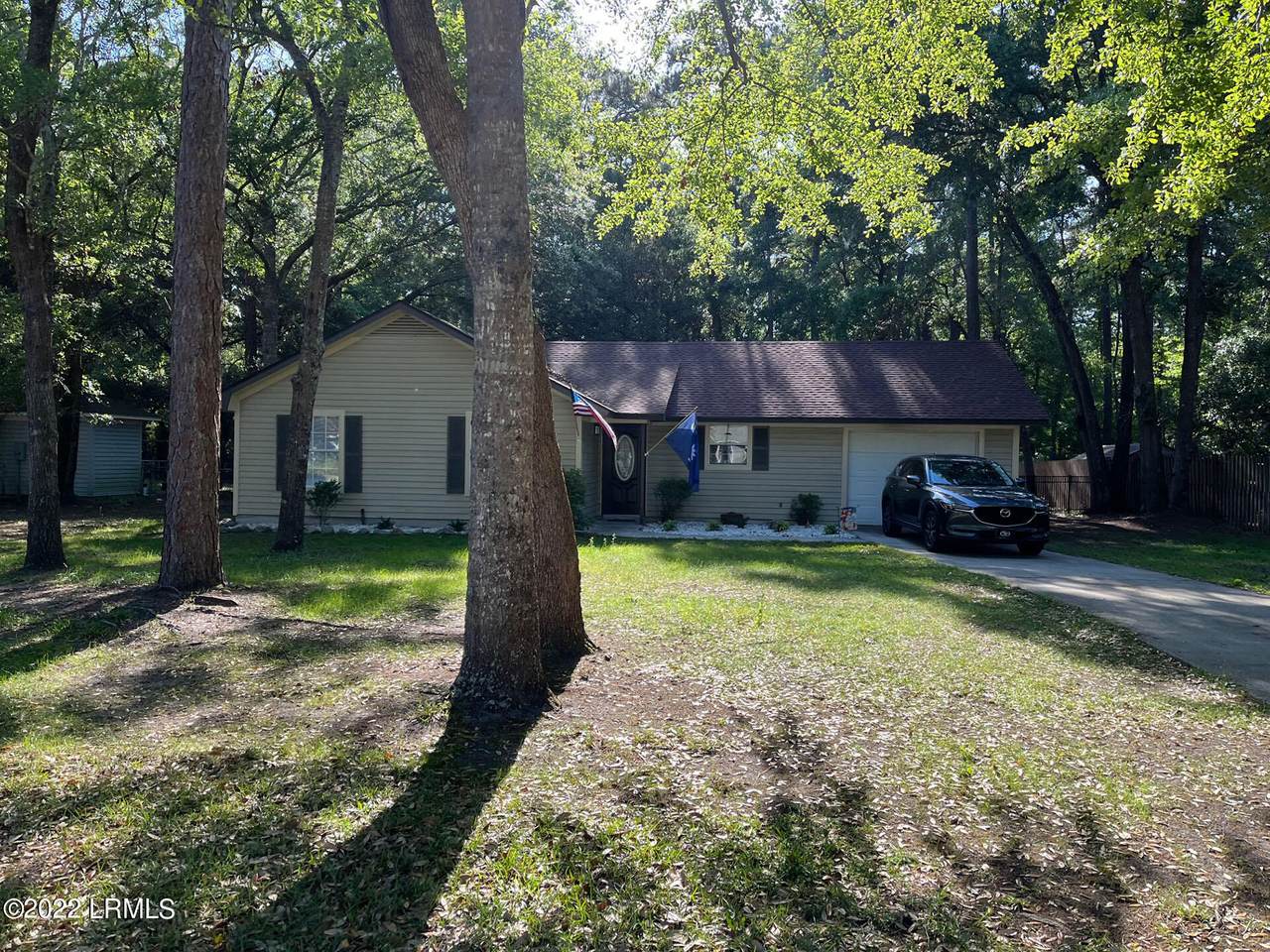 21 Robin Way - Photo 1